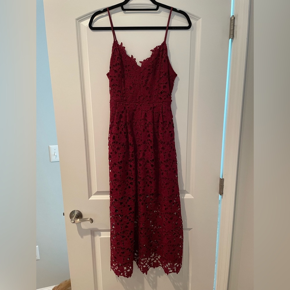 ASTR the label - lace midi dress - color wine - size M